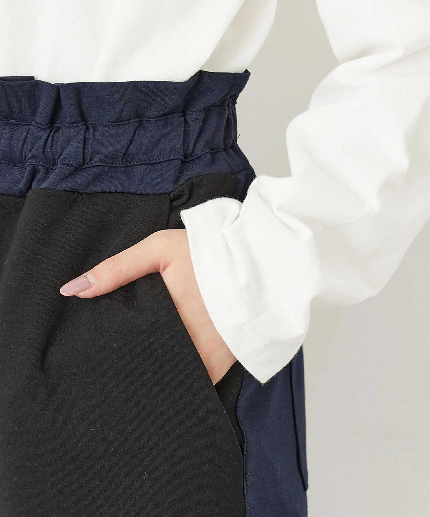 BICOLOR EASY PANTS MILKFED.