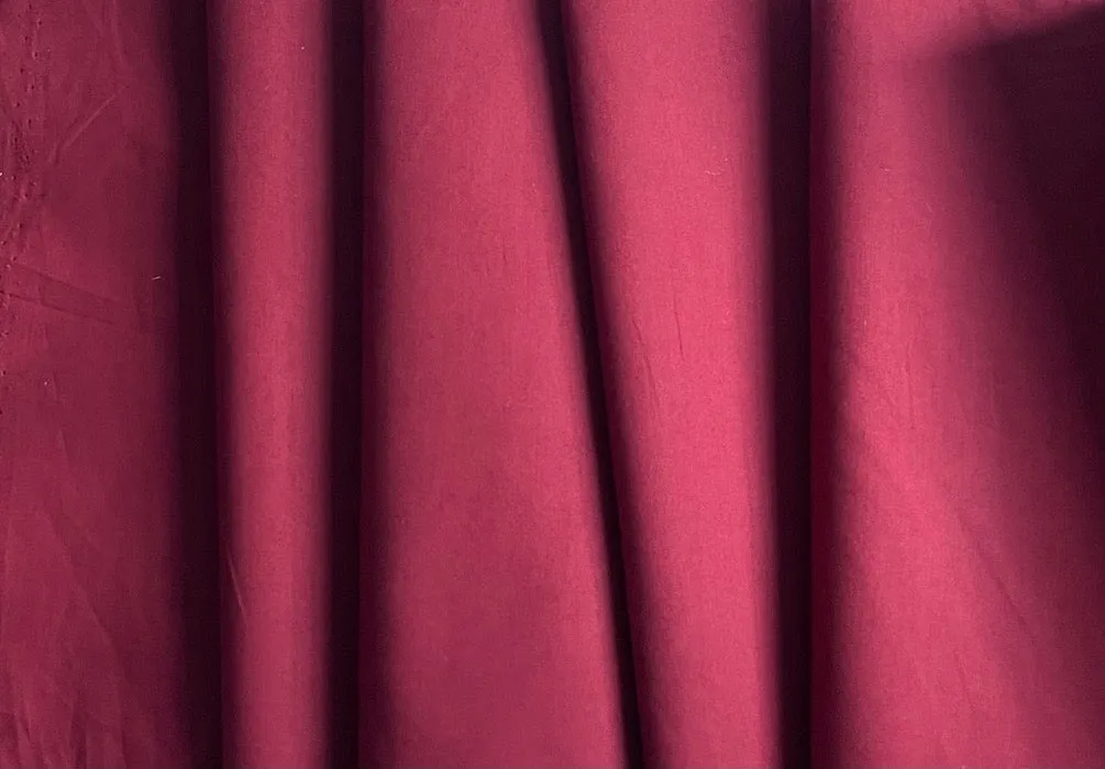 Crisp & Smooth Claret Cotton Poplin (Made in Italy)
